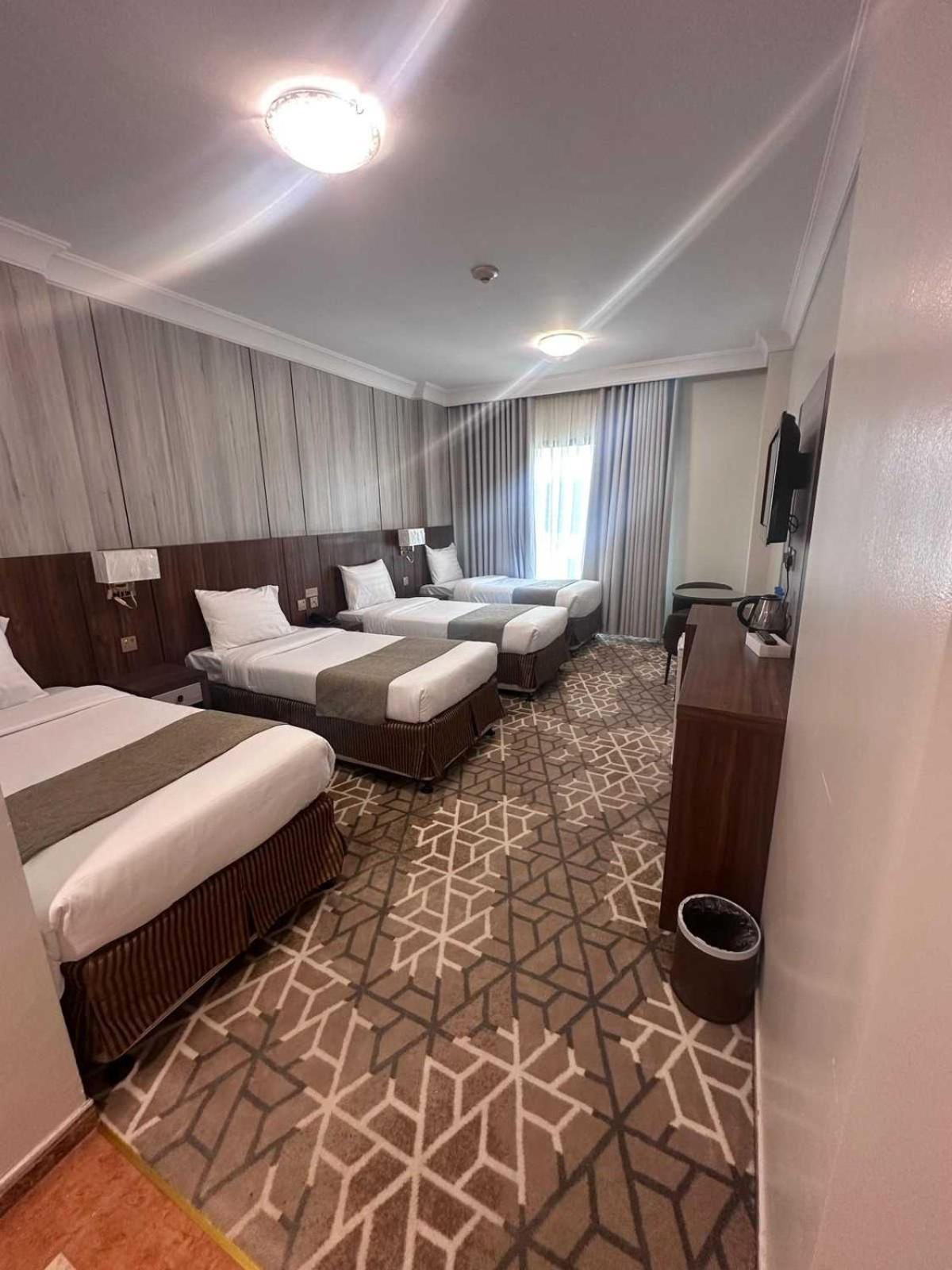 Diyar Al Salam Silver Hotel Médine Extérieur photo