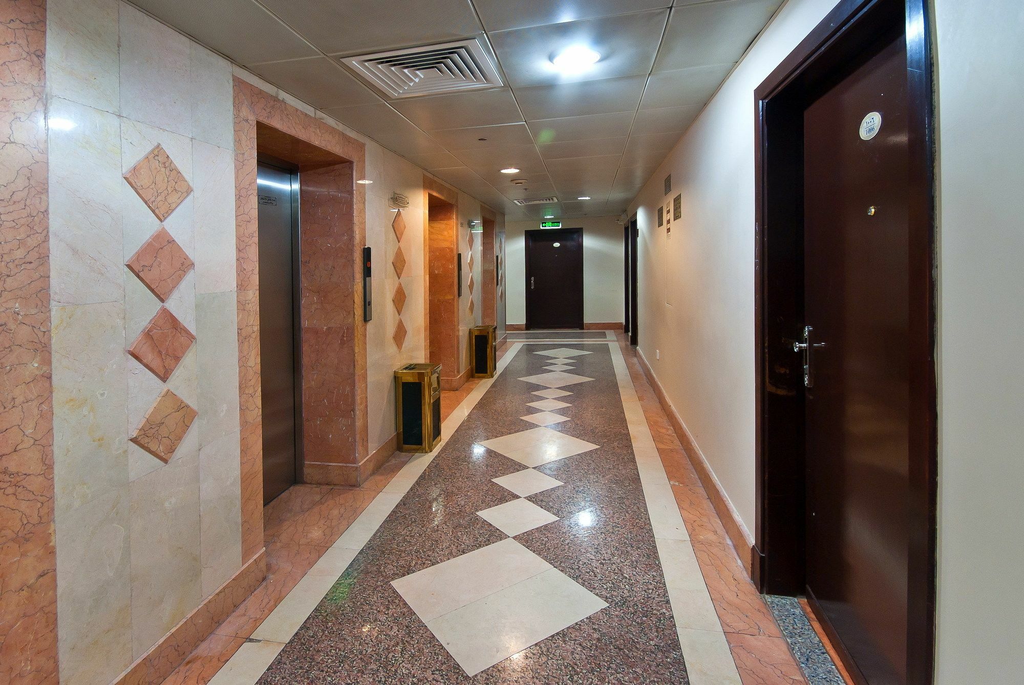 Diyar Al Salam Silver Hotel Médine Extérieur photo